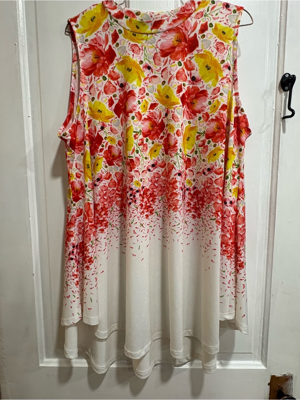 Lane Bryant White Floral Sleeveless Long Tunic with Yellow & Coral Blooms - Picture 4 of 6